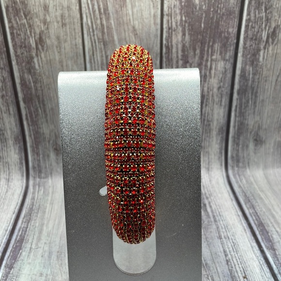 Gorgeous Headband…!Perfect for the holidays! WATCH VIDEO! - Picture 3 of 5